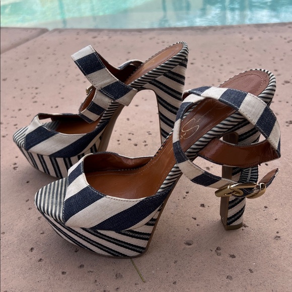 JESSICA SIMPSON Tonnia Platform Striped High Heels - Picture 4 of 9